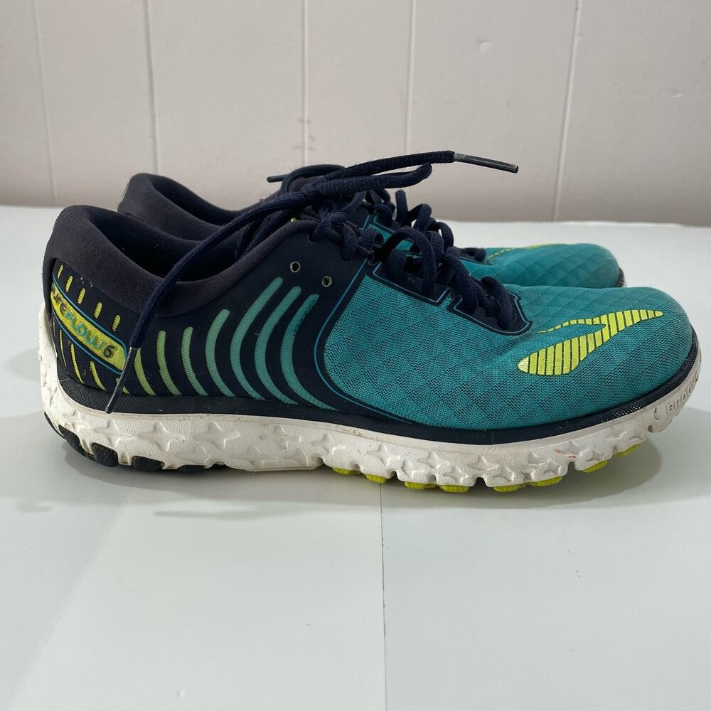 Brooks Women's Teal and Navy Running Shoes